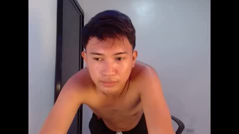 Wyn Will serve you and be your slave online show from 03/28/26, 11:43