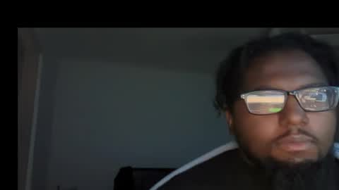 Snapshot of onegenerativestudio chatting on 11/29/25, 06:27 Friday and the Guys online show from 11/29/25, 06:27