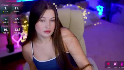 L A Y A online show from 11/01/25, 08:55