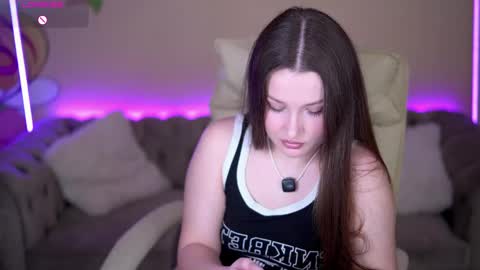 L A Y A online show from 04/03/26, 06:11