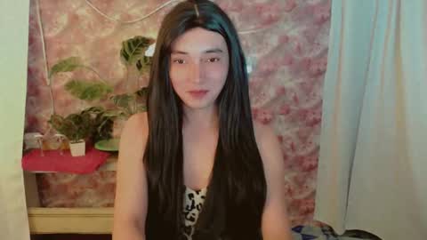 Snapshot of onelesslonelygirl69 chatting on 05/21/26, 06:37 KLIER online show from 05/21/26, 06:37