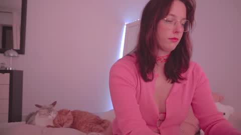 Ariel online show from 02/14/26, 10:17