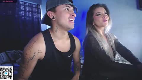 Snapshot of onemore_cum chatting on 09/25/25, 09:29 YIN MIGUEL online show from 09/25/25, 09:29