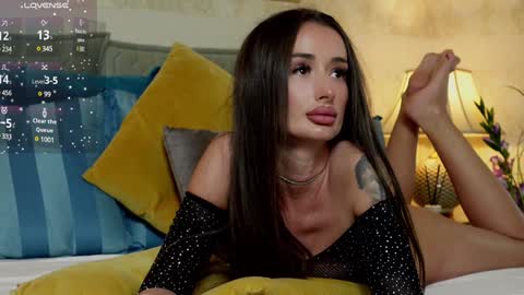 Snapshot of oneoutrageous chatting on 01/13/25, 04:41 OutrageousOne online show from 01/13/25, 04:41