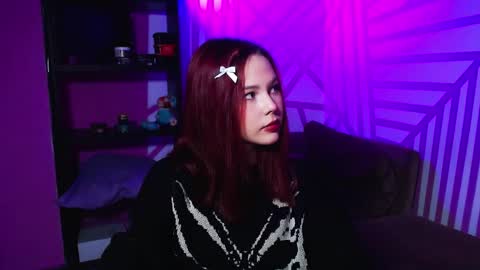 Snapshot of onessandra chatting on 09/20/25, 01:28 onessandra online show from 09/20/25, 01:28