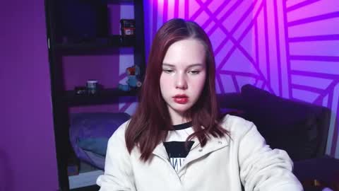 Snapshot of onessandra chatting on 09/29/25, 01:33 onessandra online show from 09/29/25, 01:33
