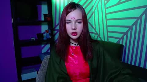 Snapshot of onessandra chatting on 10/17/25, 06:49 onessandra online show from 10/17/25, 06:49
