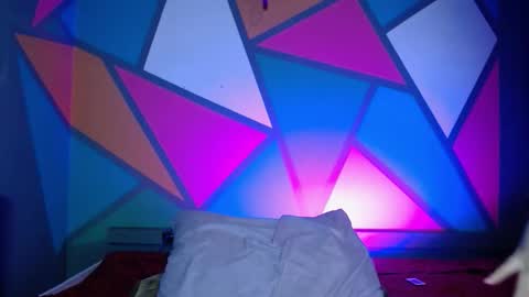 onessandra online show from 02/04/26, 02:17