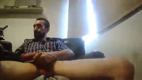 Snapshot of onfirebigman chatting on 02/25/25, 10:39 Giorgeo Armani online show from 02/25/25, 10:39