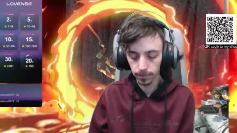 Snapshot of oni_hoshi chatting on 02/15/25, 01:49 Oni hoshi online show from 02/15/25, 01:49