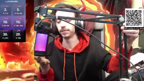 Snapshot of oni_hoshi chatting on 03/08/25, 04:39 Oni hoshi online show from 03/08/25, 04:39