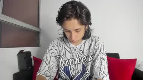 Snapshot of onion_knight420 chatting on 06/15/26, 01:30 onion_knight420 online show from 06/15/26, 01:30