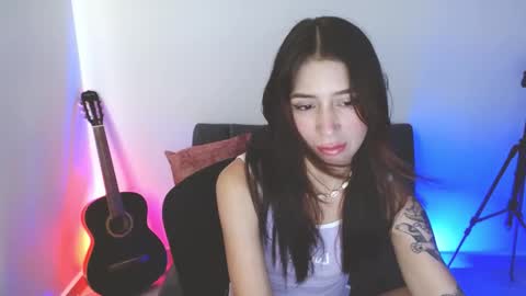 onlily online show from 12/20/25, 07:43