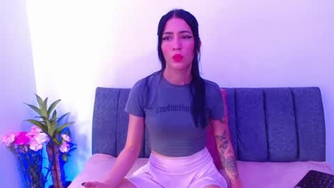 onlily online show from 02/17/26, 07:42