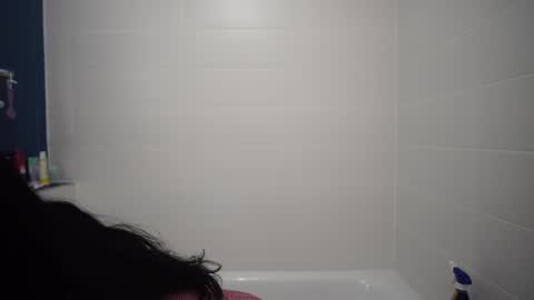 Cara Mella online show from 01/10/25, 09:53