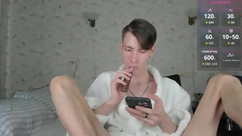 Snapshot of only_eric chatting on 03/13/26, 05:36 Erick online show from 03/13/26, 05:36