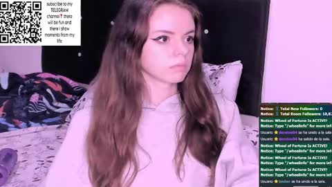 Snapshot of only_sarah1 chatting on 02/07/25, 12:20 only_sarah1 online show from 02/07/25, 12:20