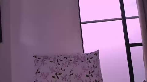 Snapshot of only_sarah1 chatting on 09/23/25, 10:57 only_sarah1 online show from 09/23/25, 10:57