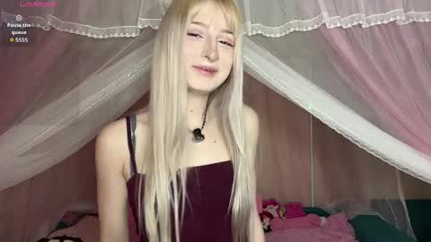 Eva online show from 05/01/26, 08:19