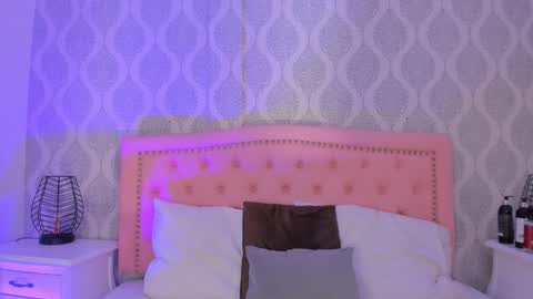 Snapshot of onlygia chatting on 09/28/25, 07:41 Only online show from 09/28/25, 07:41