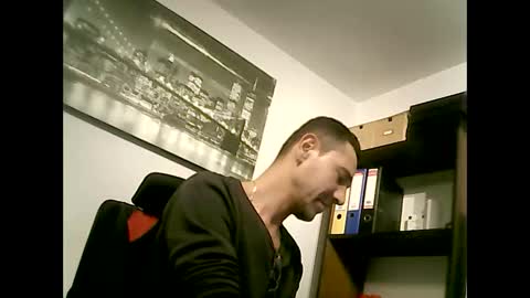 Snapshot of onlyprivate_m35 chatting on 11/26/25, 04:30 onlyprivate m35 online show from 11/26/25, 04:30