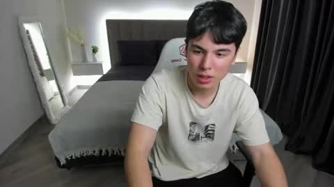 Rafael online show from 04/19/26, 01:05