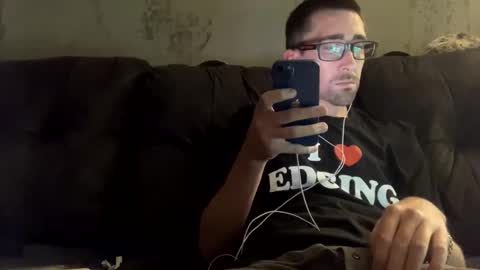 Snapshot of onthecumup69 chatting on 02/21/25, 05:02 onthecumup69 online show from 02/21/25, 05:02