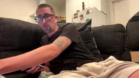 Snapshot of onthecumup69 chatting on 11/10/25, 12:26 onthecumup69 online show from 11/10/25, 12:26