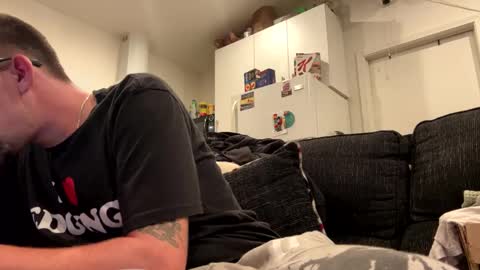 Snapshot of onthecumup69 chatting on 11/23/25, 02:28 onthecumup69 online show from 11/23/25, 02:28