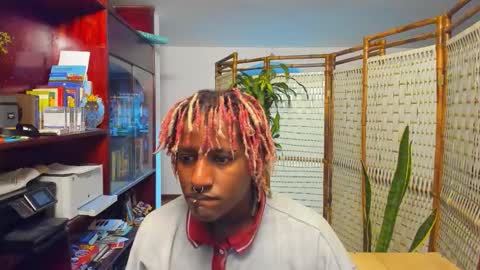 Snapshot of onyxart chatting on 03/25/26, 07:14 onyxart online show from 03/25/26, 07:14