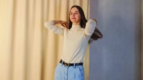 Snapshot of onyxvespera chatting on 02/21/26, 06:25 onyxvespera online show from 02/21/26, 06:25