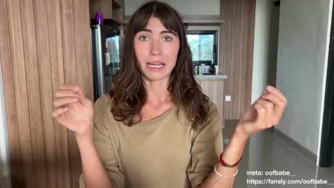 Helen online show from 11/28/25, 12:13