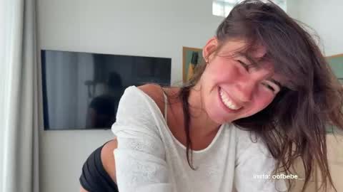 Snapshot of oofbabe__ chatting on 05/14/26, 06:42 Helen online show from 05/14/26, 06:42