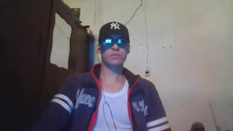 Snapshot of oomaurooo chatting on 12/19/25, 07:15 oomaurooo online show from 12/19/25, 07:15