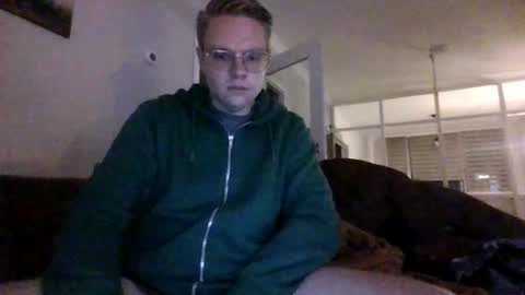 Snapshot of oook5 chatting on 10/09/25, 01:14 oook5 online show from 10/09/25, 01:14