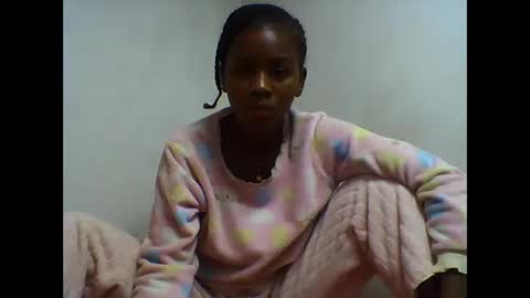 Snapshot of oooorazanasoa chatting on 05/27/26, 05:26 oooorazanasoa online show from 05/27/26, 05:26