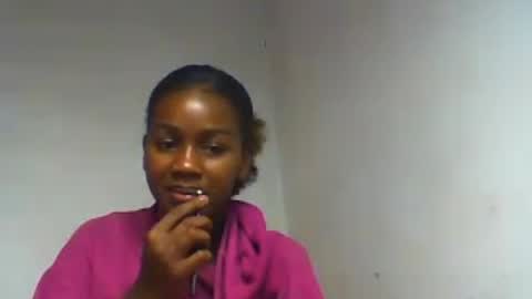 Snapshot of oooorazanasoa chatting on 06/18/26, 09:58 oooorazanasoa online show from 06/18/26, 09:58