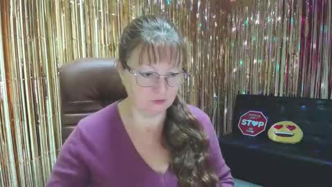 Snapshot of oovanessahotts chatting on 09/29/25, 05:01 Vanessa online show from 09/29/25, 05:01