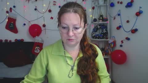 Vanessa online show from 12/17/25, 05:57