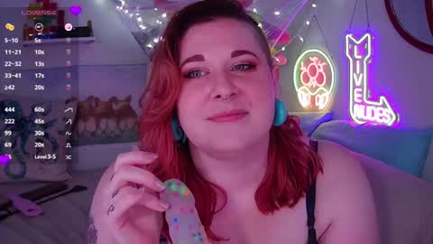 Snapshot of opalreigning chatting on 01/31/25, 01:45 Opal online show from 01/31/25, 01:45