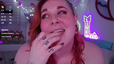 Snapshot of opalreigning chatting on 03/10/25, 11:53 Opal online show from 03/10/25, 11:53