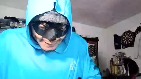 opaque772800 online show from 11/30/25, 05:00