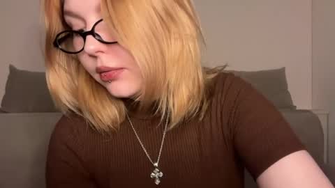 Ophelia online show from 04/24/26, 09:28