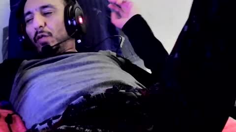 Snapshot of opps_210 chatting on 01/13/25, 04:41 Stepper online show from 01/13/25, 04:41