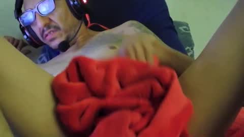 Snapshot of opps_210 chatting on 03/08/25, 05:49 Stepper online show from 03/08/25, 05:49