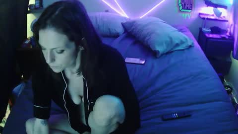 Snapshot of optimrs chatting on 10/27/25, 11:41 optimrs online show from 10/27/25, 11:41