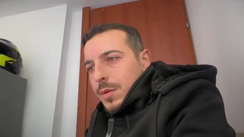 or online show from 12/17/25, 09:59