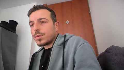 or online show from 04/10/26, 07:35