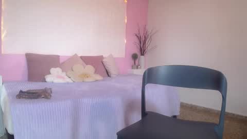 Ora Larson online show from 01/09/26, 12:08