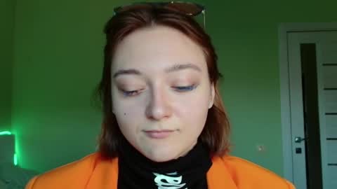 Melani  online show from 11/08/25, 10:26